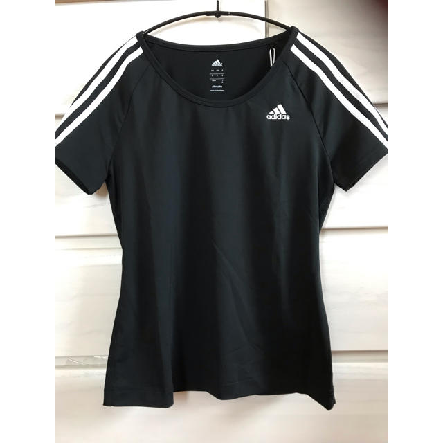 adidas(アディダス)のアディダスTシャツ レディースのトップス(Tシャツ(半袖/袖なし))の商品写真