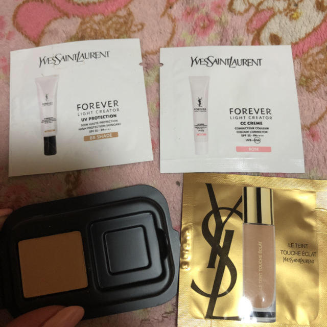 Yves Saint Laurent Beaute(イヴサンローランボーテ)の専用 コスメ/美容のベースメイク/化粧品(化粧下地)の商品写真