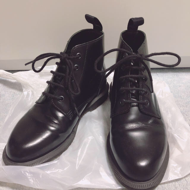 Dr.Martens 6ホール UK4