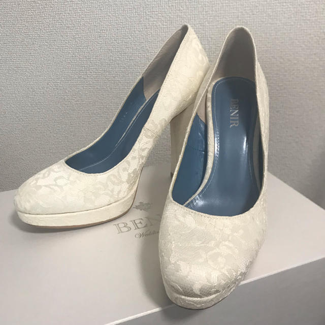 Vera Wang(ヴェラウォン)のBENIR ベニル ウェディングシューズ 34 レディースの靴/シューズ(ハイヒール/パンプス)の商品写真