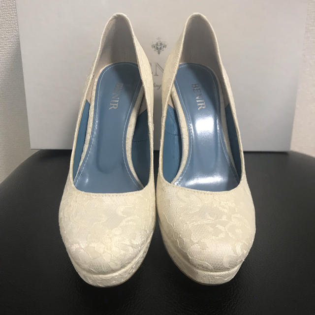 Vera Wang(ヴェラウォン)のBENIR ベニル ウェディングシューズ 34 レディースの靴/シューズ(ハイヒール/パンプス)の商品写真