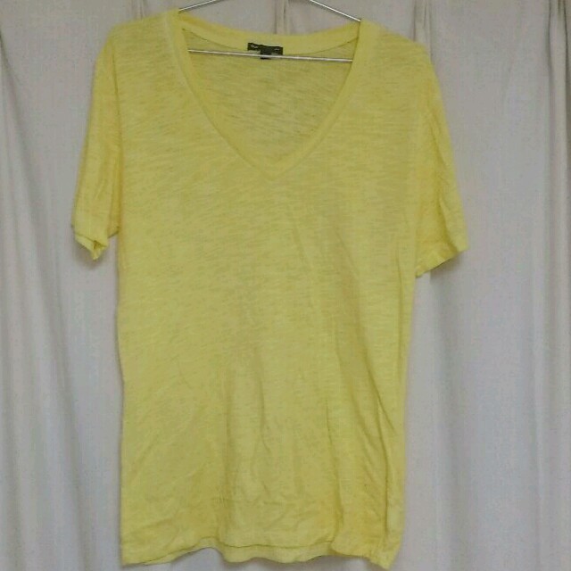 GAP(ギャップ)のGap Vネック yellow M メンズのトップス(Tシャツ/カットソー(半袖/袖なし))の商品写真