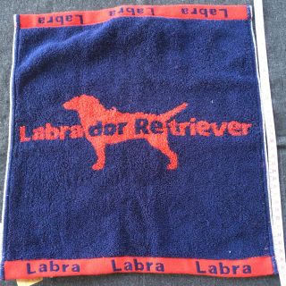 ラブラドールリトリーバー(Labrador Retriever)のLabra    ハンドタオル(ハンカチ)