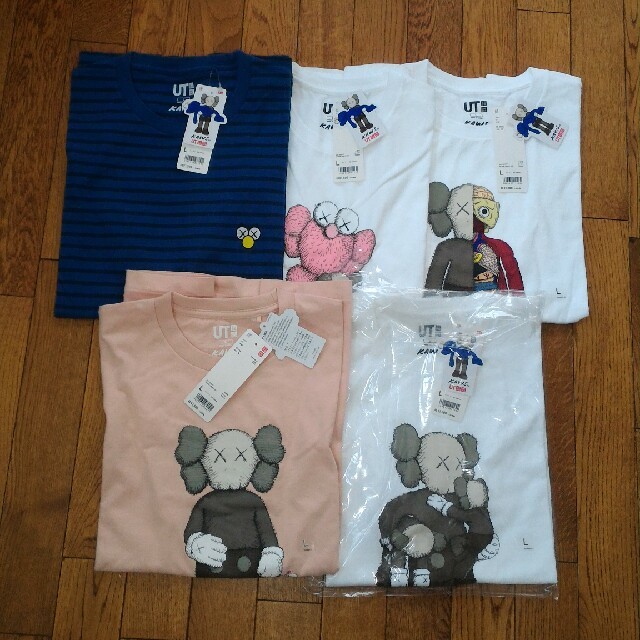 UNIQLO(ユニクロ)のUNQLO  KAWS  Tシャツ5枚セット メンズのトップス(Tシャツ/カットソー(半袖/袖なし))の商品写真