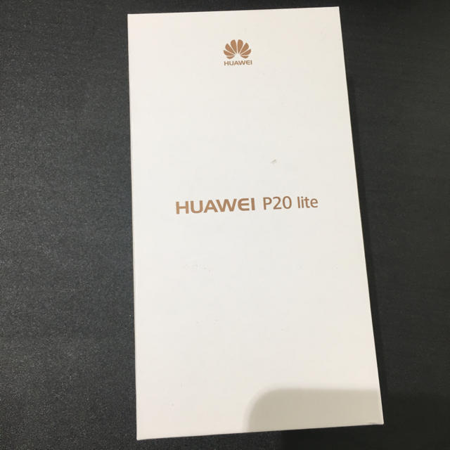 HUAWEI P20 lite 新品未開封 ブルー スマホ/家電/カメラのスマートフォン/携帯電話(スマートフォン本体)の商品写真