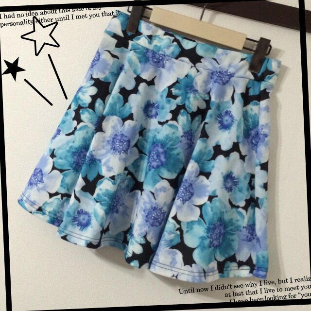 GRL(グレイル)の花柄スカートスカパン レディースのスカート(ミニスカート)の商品写真