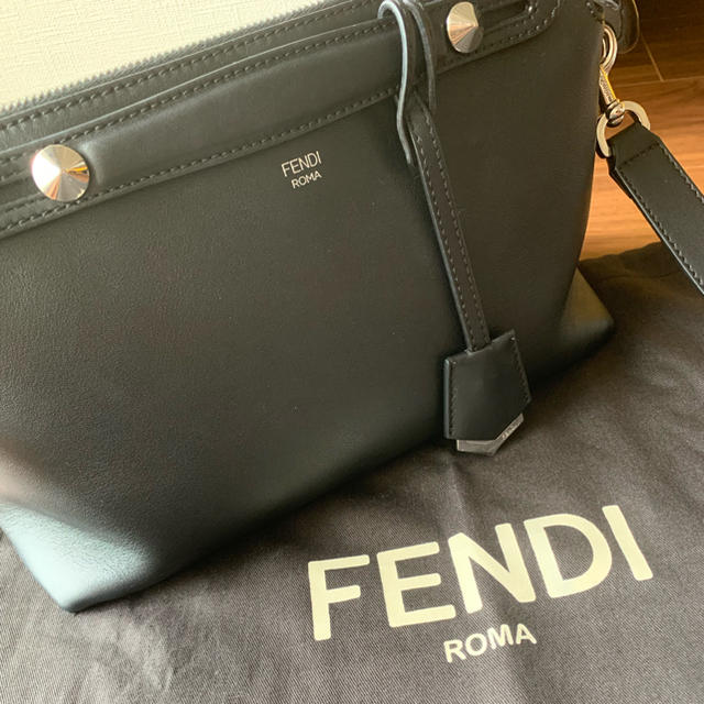 FENDI(フェンディ)の【美品】Fendi フェンディ バイザウェイ Bag  レディースのバッグ(ショルダーバッグ)の商品写真