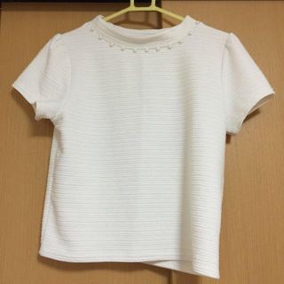 ヘザー(heather)のパール付きトップス(Tシャツ(半袖/袖なし))