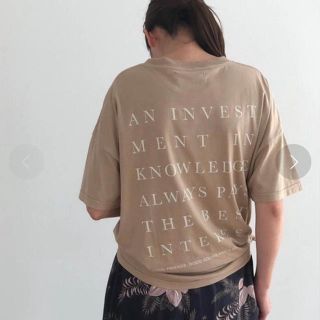 トゥデイフル(TODAYFUL)のTODAYFUL バックプリントルーズTシャツ(Tシャツ(半袖/袖なし))