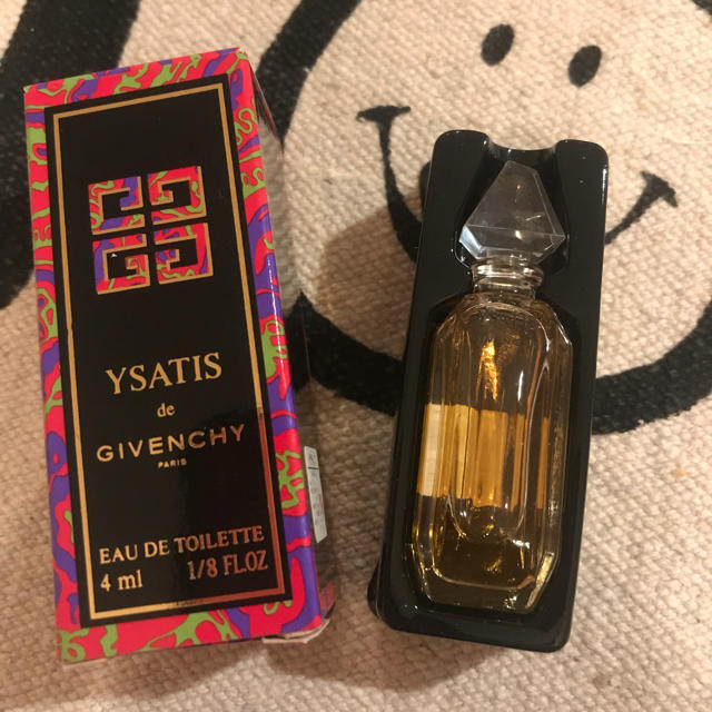 GIVENCHY - 新品香水 イザティス ジバンシィ オードトワレの通販 by 発送遅延あり きらきらshop｜ジバンシィならラクマ