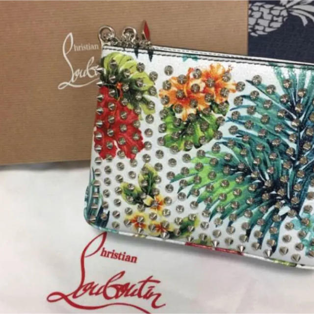 Christian Louboutin(クリスチャンルブタン)のクリスチャンルブタン ショルダーバッグ レディースのバッグ(ショルダーバッグ)の商品写真