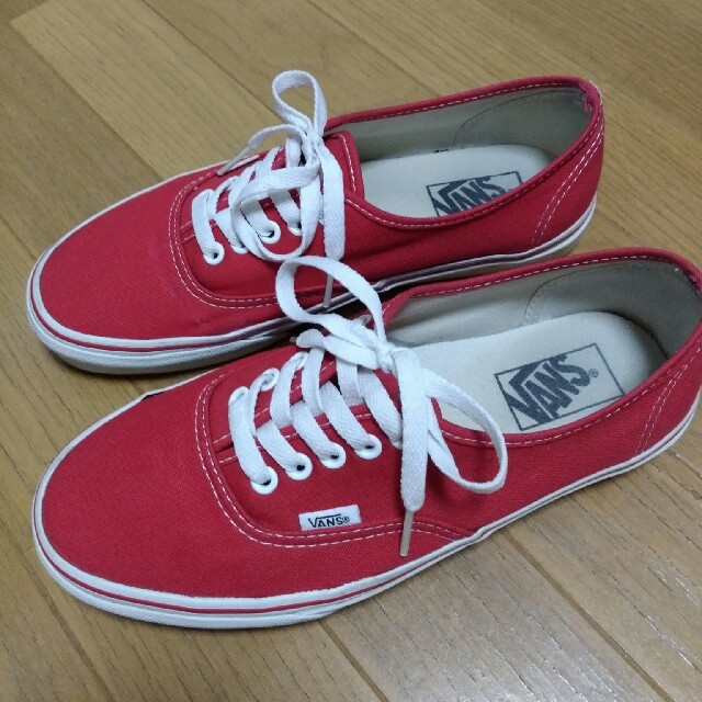 VANS(ヴァンズ)のバンズ　VANS　オーセンティック　AUTHENTIC レッド　25.5cm メンズの靴/シューズ(スニーカー)の商品写真