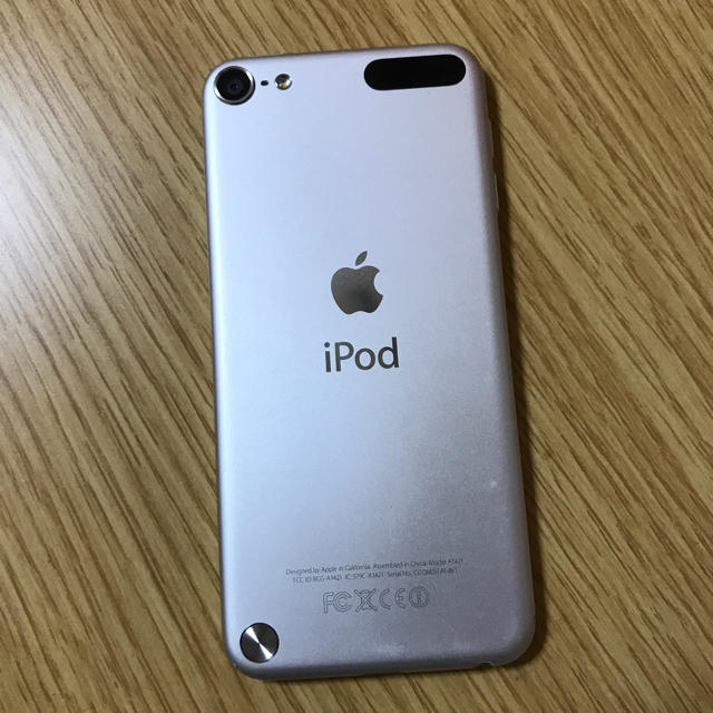 iPod touch(アイポッドタッチ)のiPod touch 第5世代 スマホ/家電/カメラのオーディオ機器(ポータブルプレーヤー)の商品写真