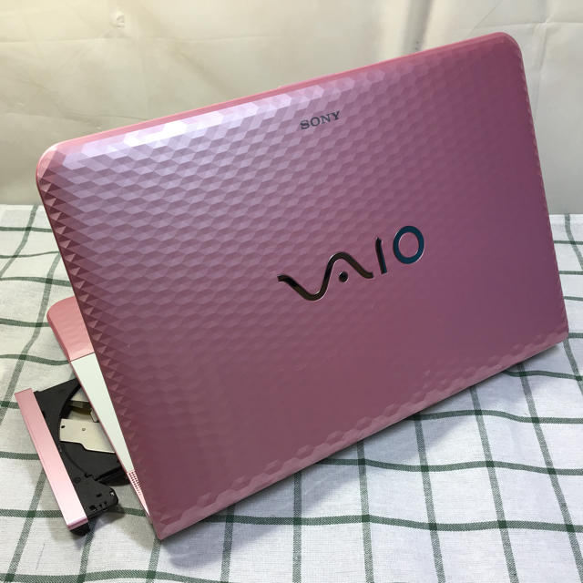 SONY(ソニー)のSONY VAIO ピンク windows10 office2016 スマホ/家電/カメラのPC/タブレット(ノートPC)の商品写真