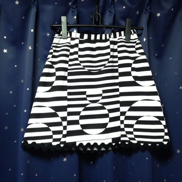 MILK(ミルク)のジオストライプ スカート レディースのスカート(ミニスカート)の商品写真