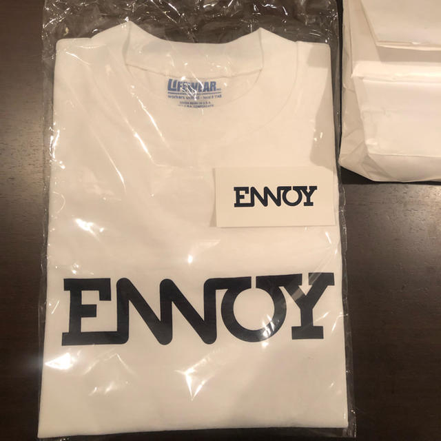 1LDK SELECT(ワンエルディーケーセレクト)の新品 未使用 送料込み ステッカー付き ENNOY TEE Tシャツ XL メンズのトップス(Tシャツ/カットソー(半袖/袖なし))の商品写真