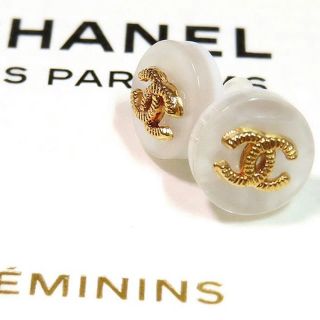 CHANEL（ピアス）のフリマアイテム一覧