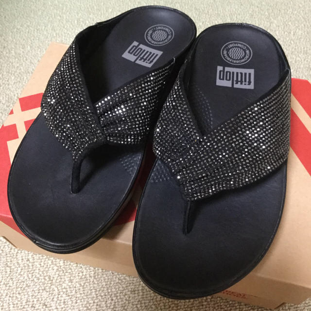 fitflop(フィットフロップ)のなし様専用 fitflop 超美品 キラキラ⭐️コンフォートサンダル レディースの靴/シューズ(サンダル)の商品写真