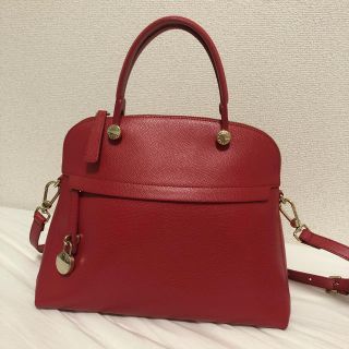 フルラ(Furla)のFurla パイパー Mサイズ(ハンドバッグ)