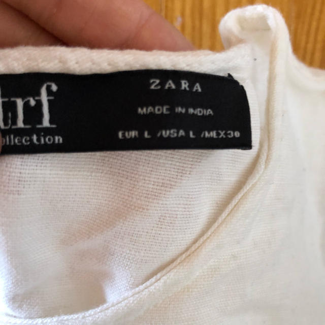 ZARA(ザラ)のzara trf 綿 麻 フリルトップス レディースのトップス(カットソー(半袖/袖なし))の商品写真