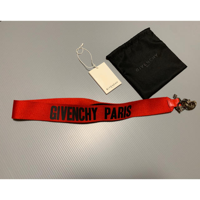 正規品 GIVENCHY ジバンシー ジバンシイ ネックストラップ 赤