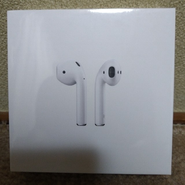 【新品未開封】AirPods【MV7N2J/A】ヘッドフォン/イヤフォン