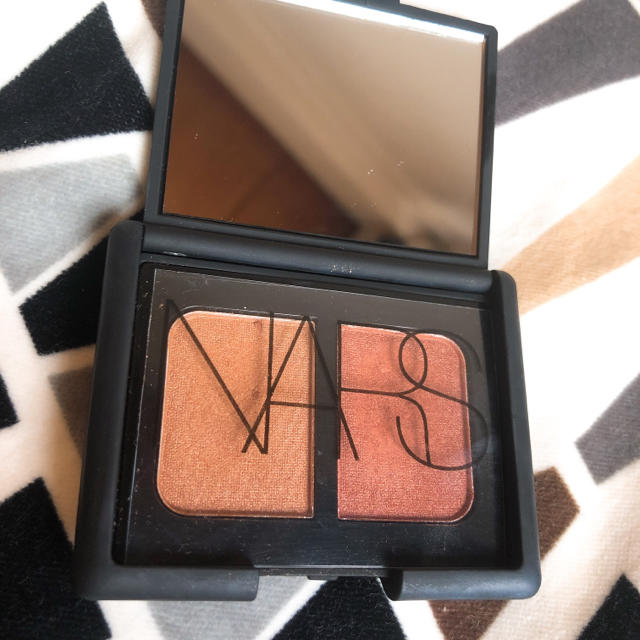 NARS(ナーズ)のNARS ナーズ Duo Eyeshadow デュオアイシャドー  コスメ/美容のベースメイク/化粧品(アイシャドウ)の商品写真