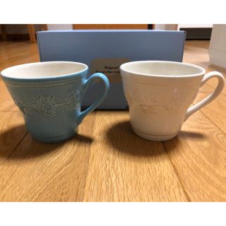 ウェッジウッド(WEDGWOOD)のWEDGWOOD ペアマグカップ 新品！(グラス/カップ)