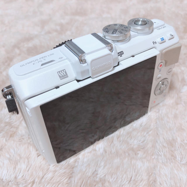 OLYMPUS PEN E-PL7