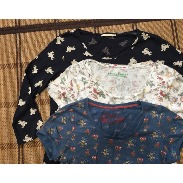 UNIQLO(ユニクロ)のUNIQLO  ユニクロ  柄Ｔシャツ  ３枚 レディースのトップス(Tシャツ(半袖/袖なし))の商品写真