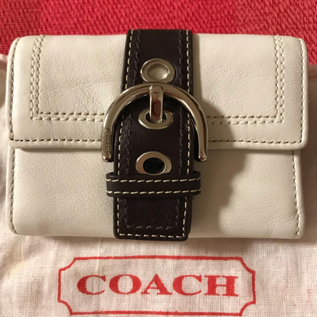 COACH - コーチ 二つ折りレザー財布 ベルトCOACHの通販 by mint's shop