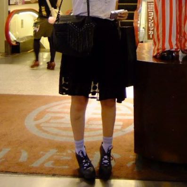 LIMI feu(リミフゥ)の【リミフゥ】水玉スカート レディースのスカート(ひざ丈スカート)の商品写真