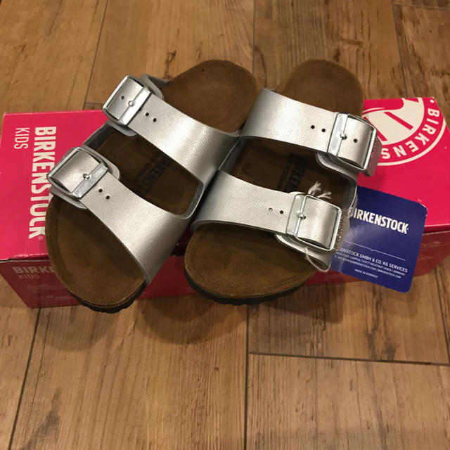 新品タグ付き！BIRKENSTOCK サンダル 26