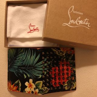 最終値下げChristian Louboutin ハワイ柄 長財布 ハワイで購入