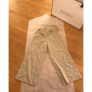 フォクシー(FOXEY)の★ココルルさま専用★新品未使用 フォクシー パンツ(クロップドパンツ)