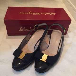 サルヴァトーレフェラガモ(Salvatore Ferragamo)のFerragamo♡ヴァラパンプス(ハイヒール/パンプス)