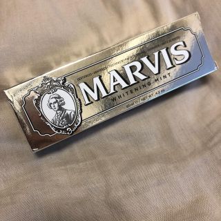 マービス(MARVIS)のMARVIS 歯磨き粉 ホワイト whitening mint(歯磨き粉)