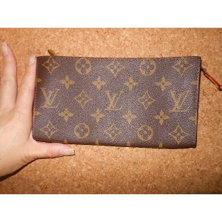 ルイヴィトン(LOUIS VUITTON)の☆★　LOUIS VUITTON  M42238 バケツMの付属ポーチ　新品　★(クラッチバッグ)