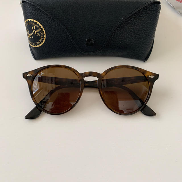 Ray-Ban(レイバン)のrieee様専用 レイバン サングラス ORB2180F レディースのファッション小物(サングラス/メガネ)の商品写真