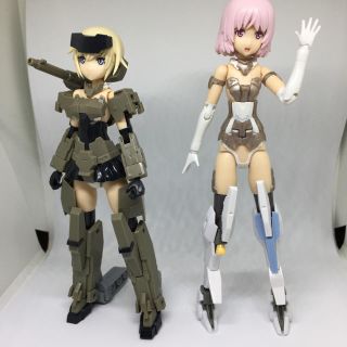 コトブキヤ(KOTOBUKIYA)の轟雷 & マテリア白(模型/プラモデル)