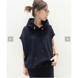 アパルトモンドゥーズィエムクラス(L'Appartement DEUXIEME CLASSE)の新品未使用タグ付 ◇AMERICANA N/S Hooded プルオーバー 紺(パーカー)