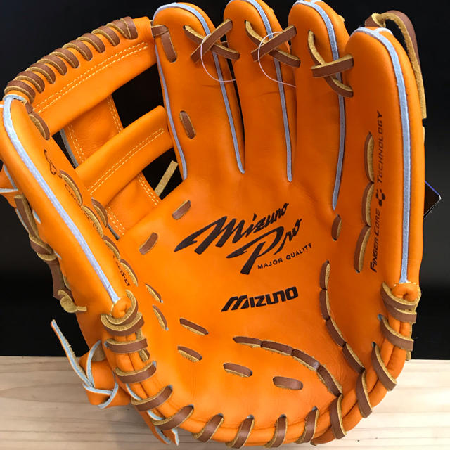 MIZUNO - 超高級品！ミズノプロ 軟式用グローブ 内野手用 定価32,400円税込の通販 by 色んなスポーツ用品出品します's