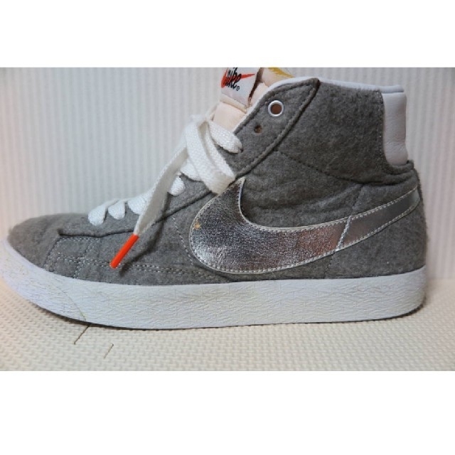 NIKE(ナイキ)のco.jp企画 BLAZER MID PREMIUM VNTG QS メンズの靴/シューズ(スニーカー)の商品写真