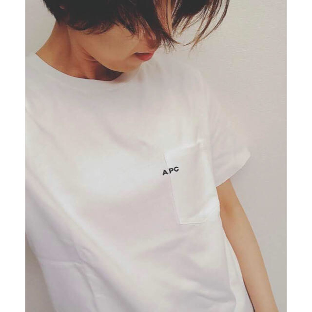 A.P.C(アーペーセー)のapc tシャツ Sサイズ ロゴ刺繍  ポケット付き アーペーセー メンズのトップス(Tシャツ/カットソー(半袖/袖なし))の商品写真