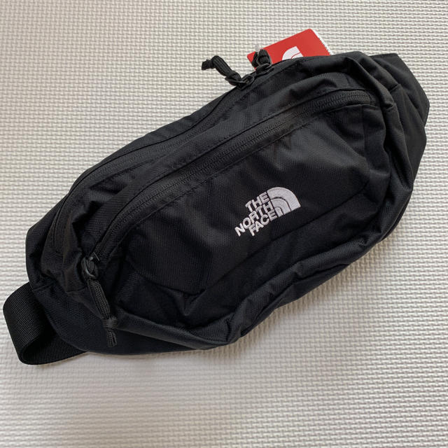 THE NORTH FACE(ザノースフェイス)の新品 THE NORTH FACE ノースフェイス ボディバッグ  RHEA メンズのバッグ(ボディーバッグ)の商品写真