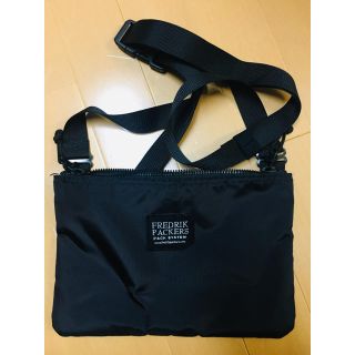 ユナイテッドアローズグリーンレーベルリラクシング(UNITED ARROWS green label relaxing)のFREDRIK PACKERS サコッシュ☆(ショルダーバッグ)