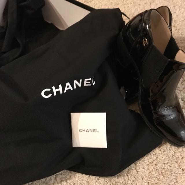 CHANEL(シャネル)のシャネル ブーティー(保証書付き) レディースの靴/シューズ(ブーティ)の商品写真