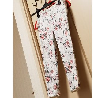 アクシーズファム(axes femme)のアクシーズの花柄パンツ(カジュアルパンツ)