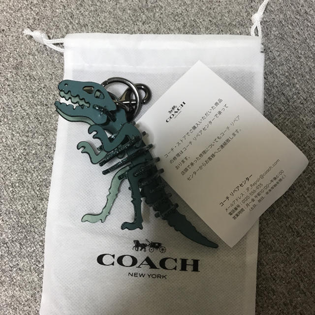 低価格ながら品質の良い 専用 ＣＯAＣH コーチ レキシーチャーム 恐竜