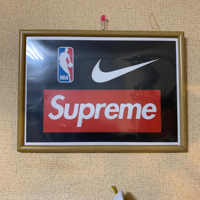 Supreme Supreme Nikeコラボ ポスターa4sizeの通販 By Red Y S Shop シュプリームならラクマ